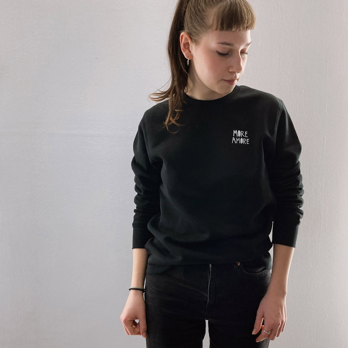 More Amore / Unisex Sweatshirt mit Stick